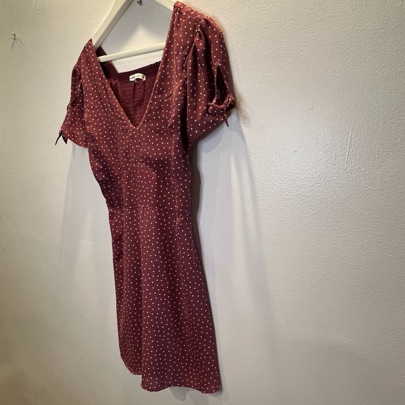 Abercrombie Mauve Polka Dot Fit Flare Mini Dress Smocked Back Pockets Size S - Picture 4 of 15